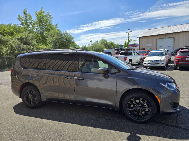 2020 Chrysler Pacifica Launch Edition