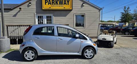 2012 Mitsubishi i-MiEV for sale at Parkway Motors in Springfield IL