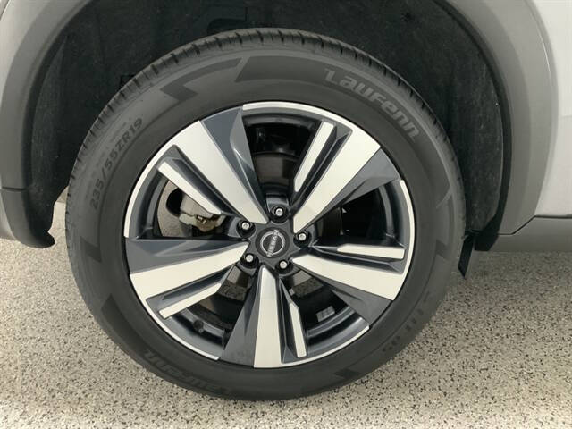 2024 Nissan Rogue SL
