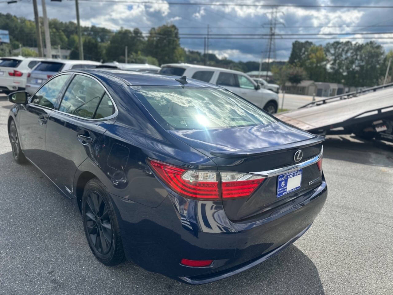 2013 Lexus ES 300h for sale at S & S Motors in Marietta, GA