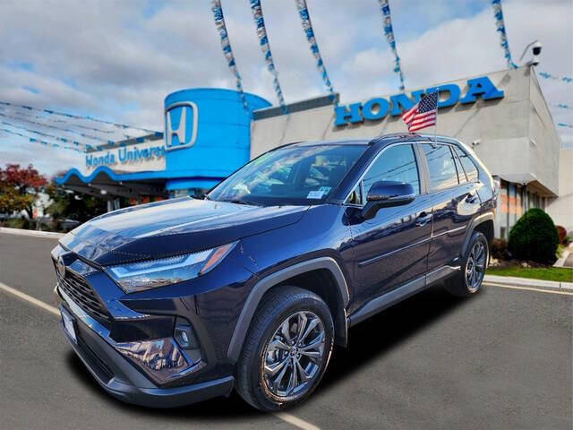 2024 Toyota RAV4 Hybrid XLE Premium