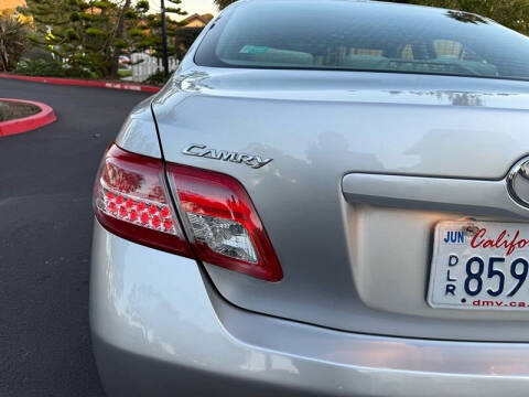 2011 Toyota Camry LE