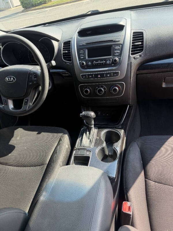 2015 Kia Sorento LX