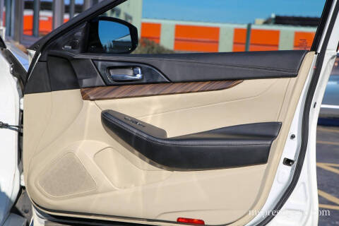 2017 Nissan Maxima Platinum