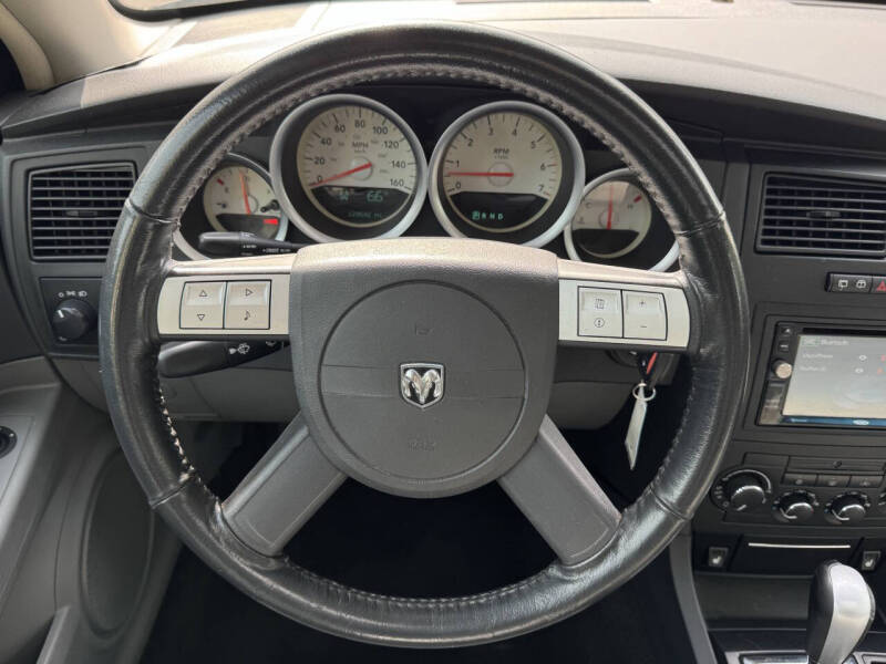 2005 Dodge Magnum RT