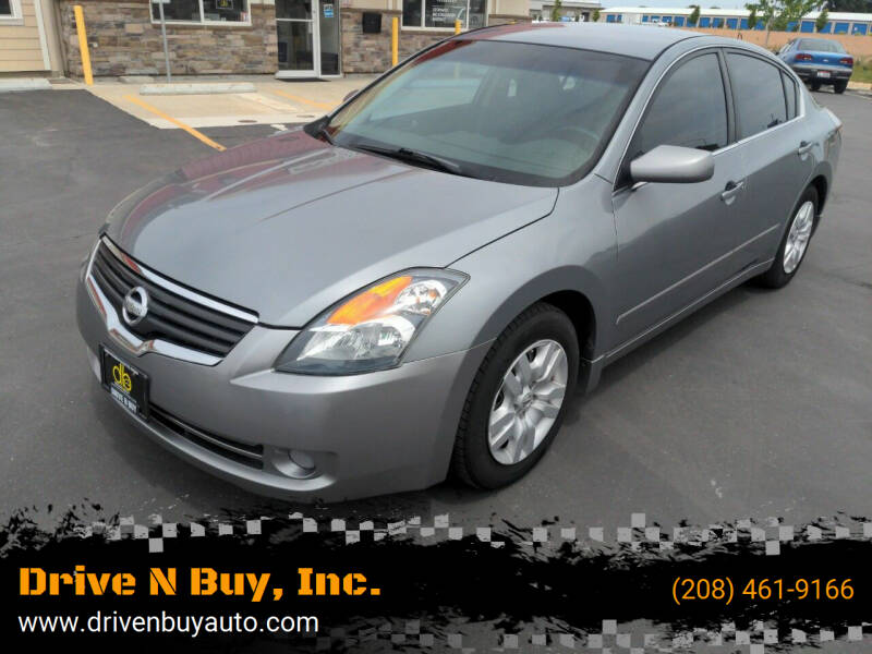 2009 Nissan Altima for sale at Drive N Buy, Inc. in Nampa ID