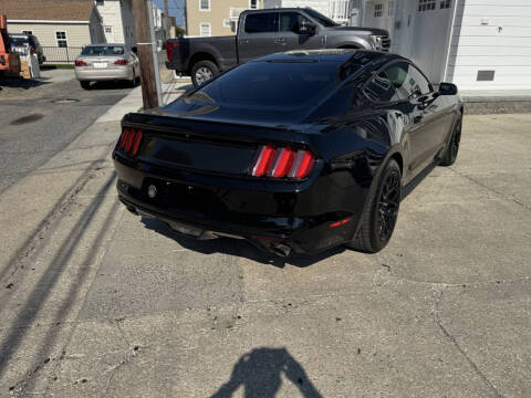 2015 Ford Mustang V6