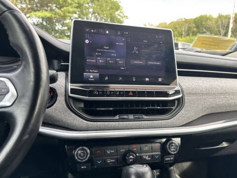 2022 Jeep Compass Latitude Lux