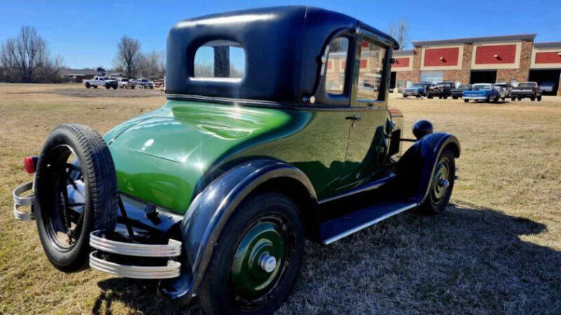 1927 Studebaker Starlight