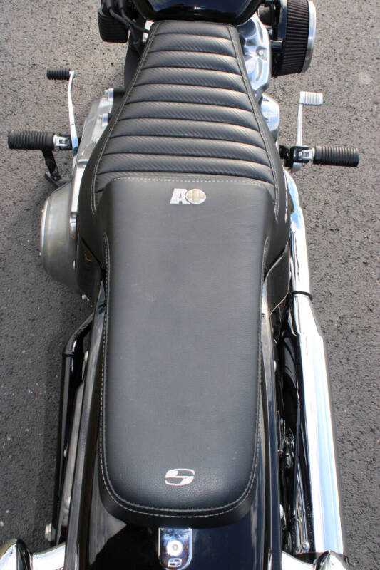 2021 Harley-Davidson Softail Standard