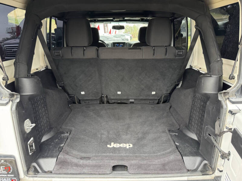 2016 Jeep Wrangler Unlimited Sport