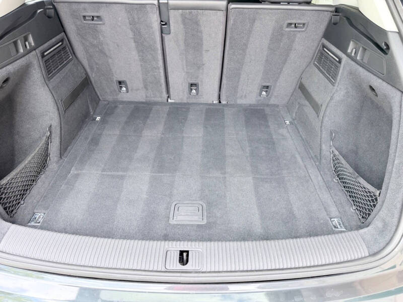 2018 Audi Q5 2.0T quattro Premium Plus