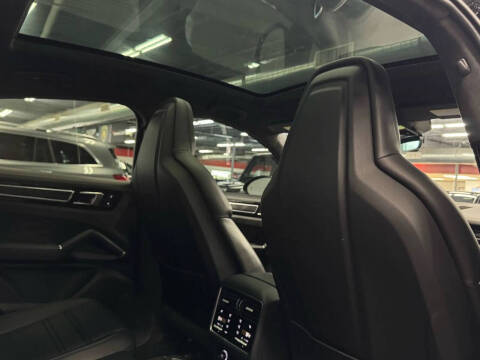 2023 Porsche Cayenne GTS Coupe