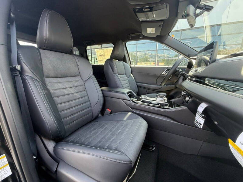 2026 Mitsubishi Outlander LE