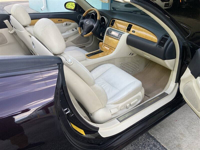 2003 Lexus SC 430