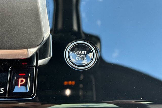 2025 Land Rover Range Rover Sport P400 Dynamic SE