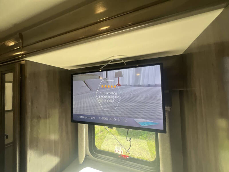 2020 Holiday Rambler Invicta