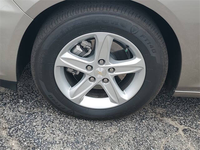 2025 Chevrolet Malibu LS