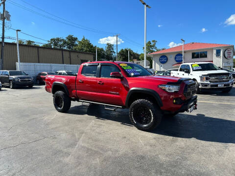2018 Toyota Tacoma for sale at Auto Land Inc in Crest Hill IL