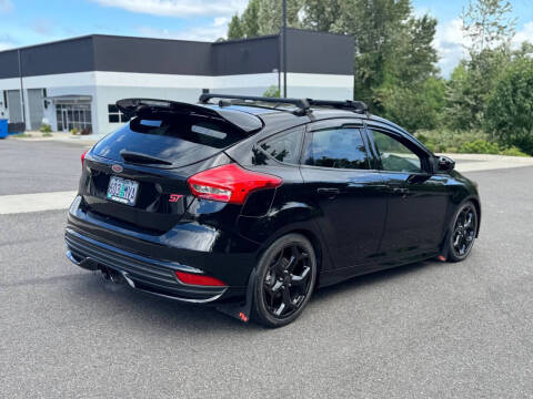 2018 Ford Focus ST