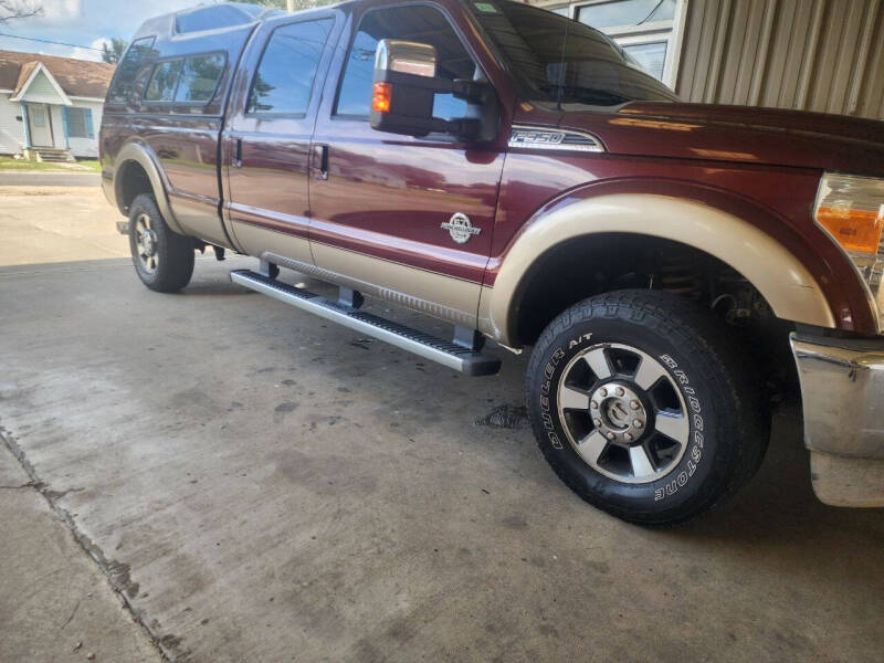 2011 Ford F-350 Super Duty Lariat photo 5