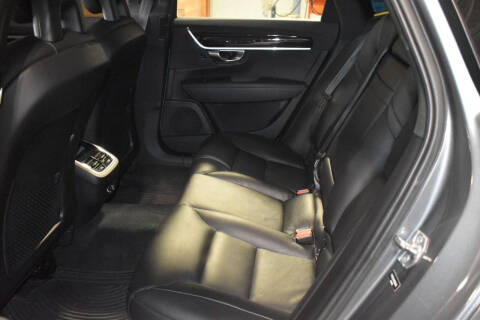 2017 Volvo S90 T5 Momentum