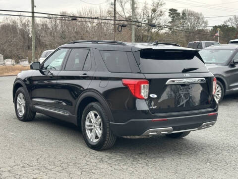 2024 Ford Explorer XLT