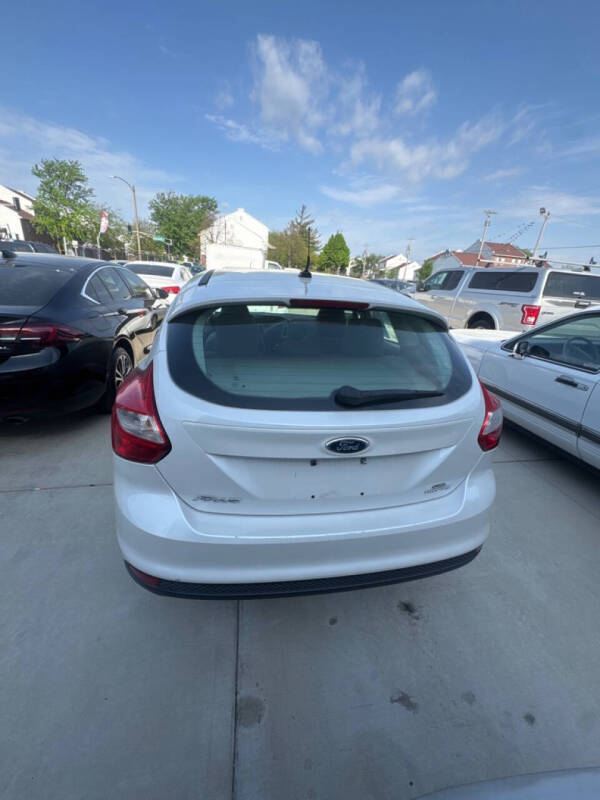 2012 Ford Focus SEL