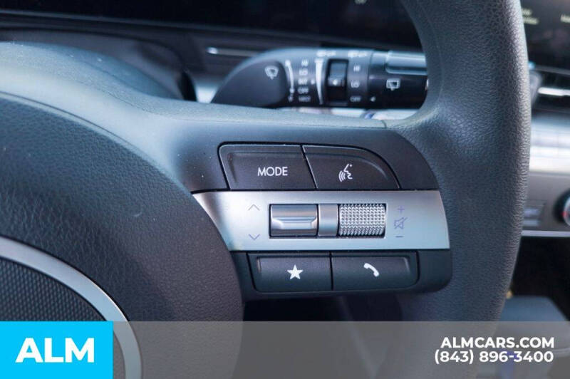 2025 Hyundai Kona SE