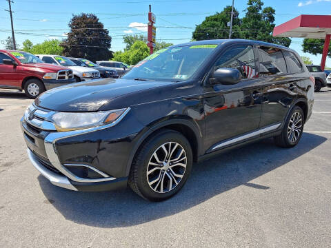 2018 Mitsubishi Outlander ES