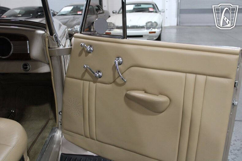 1937 Packard 115C