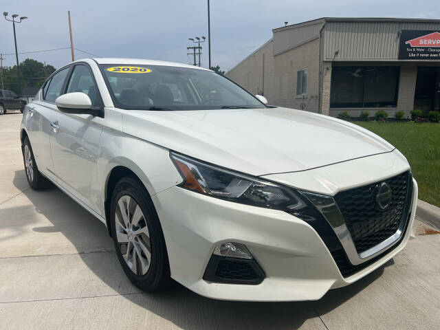 2020 Nissan Altima for sale at ORCHARD LAKE AUTO SALES INC in Farmington Hills, MI