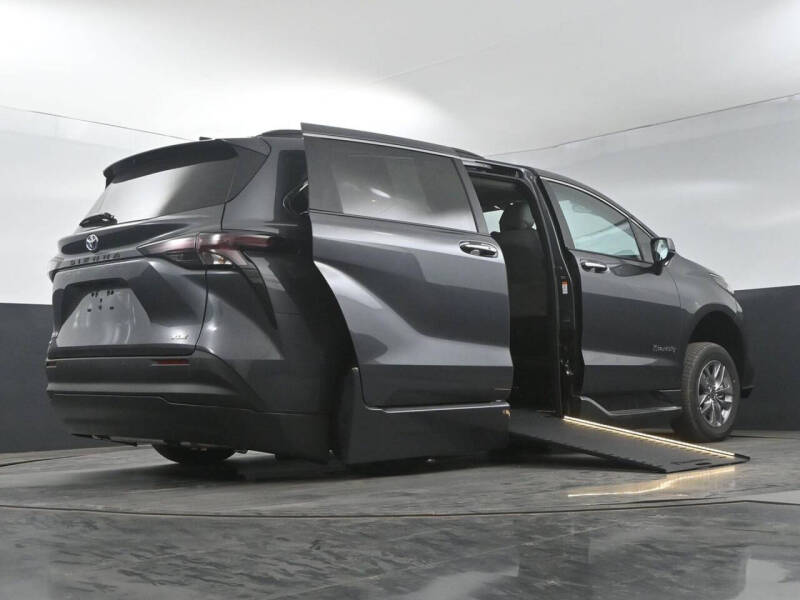 2025 Toyota Sienna