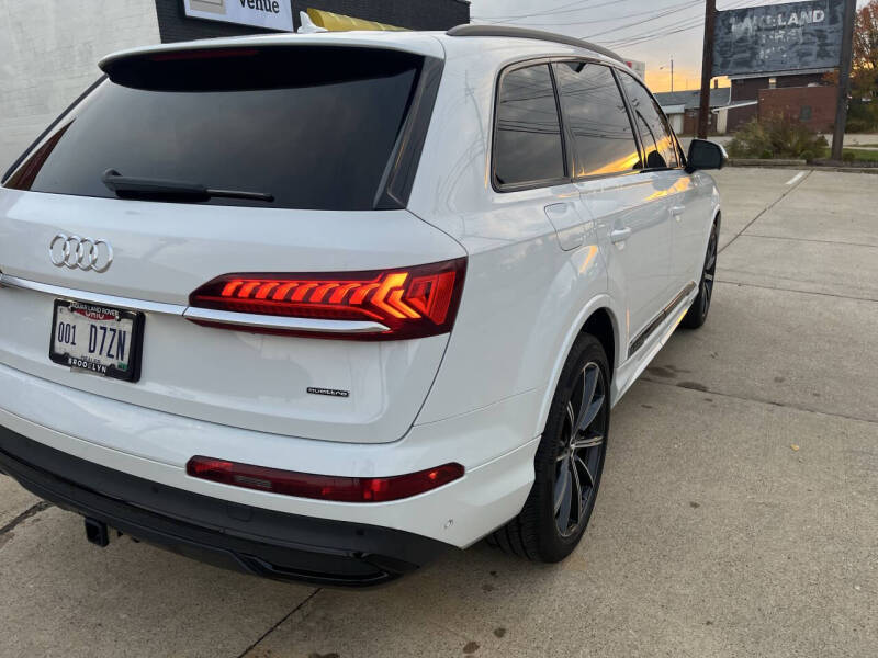 2020 Audi Q7 quattro Premium Plus 55 TFSI