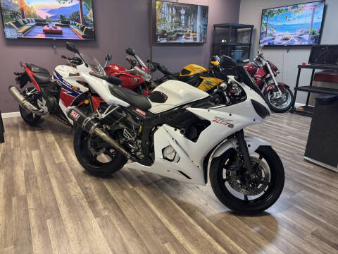2005 Yamaha YZF-R6 for sale at SAN DIEGO AUTO SALES INC in San Diego CA