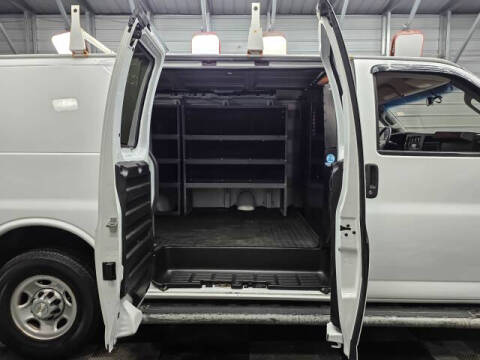 2021 Chevrolet Express 2500
