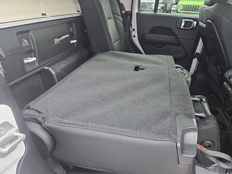 2026 Jeep Gladiator Shadow Ops