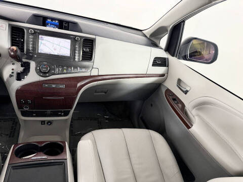 2013 Toyota Sienna