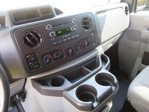 2014 Ford E-Series E-350 SD XLT
