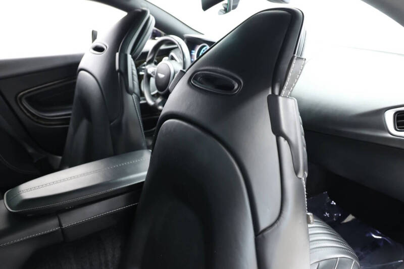 2018 Aston Martin DB11 V12