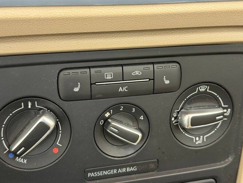 2014 Volkswagen Beetle Convertible