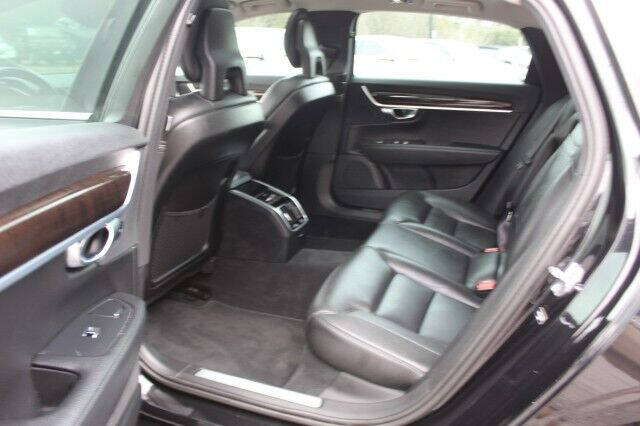 2018 Volvo S90 T5 Momentum