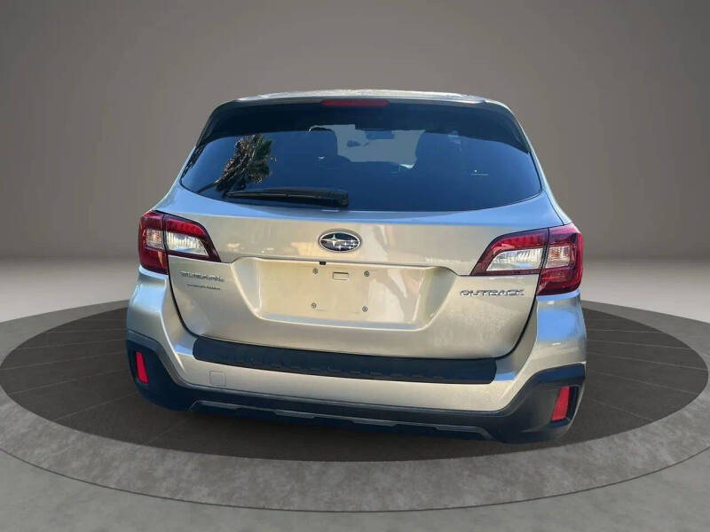 2018 Subaru Outback 2.5i Premium