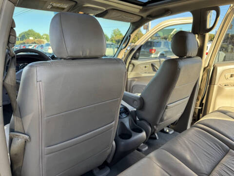 2005 Toyota Sequoia SR5