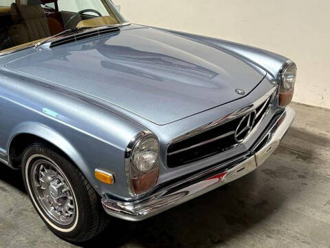 1970 Mercedes-Benz 280-Class