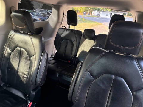 2017 Chrysler Pacifica Touring Plus