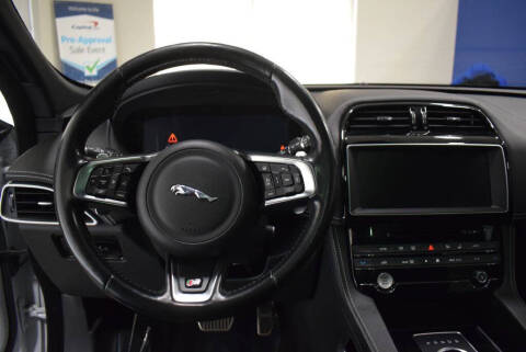 2017 Jaguar F-PACE S