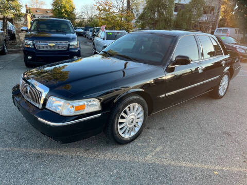 2008 Mercury Grand Marquis for sale at Precision Auto Sales of New York in Farmingdale NY