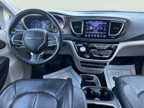2018 Chrysler Pacifica Touring L Plus