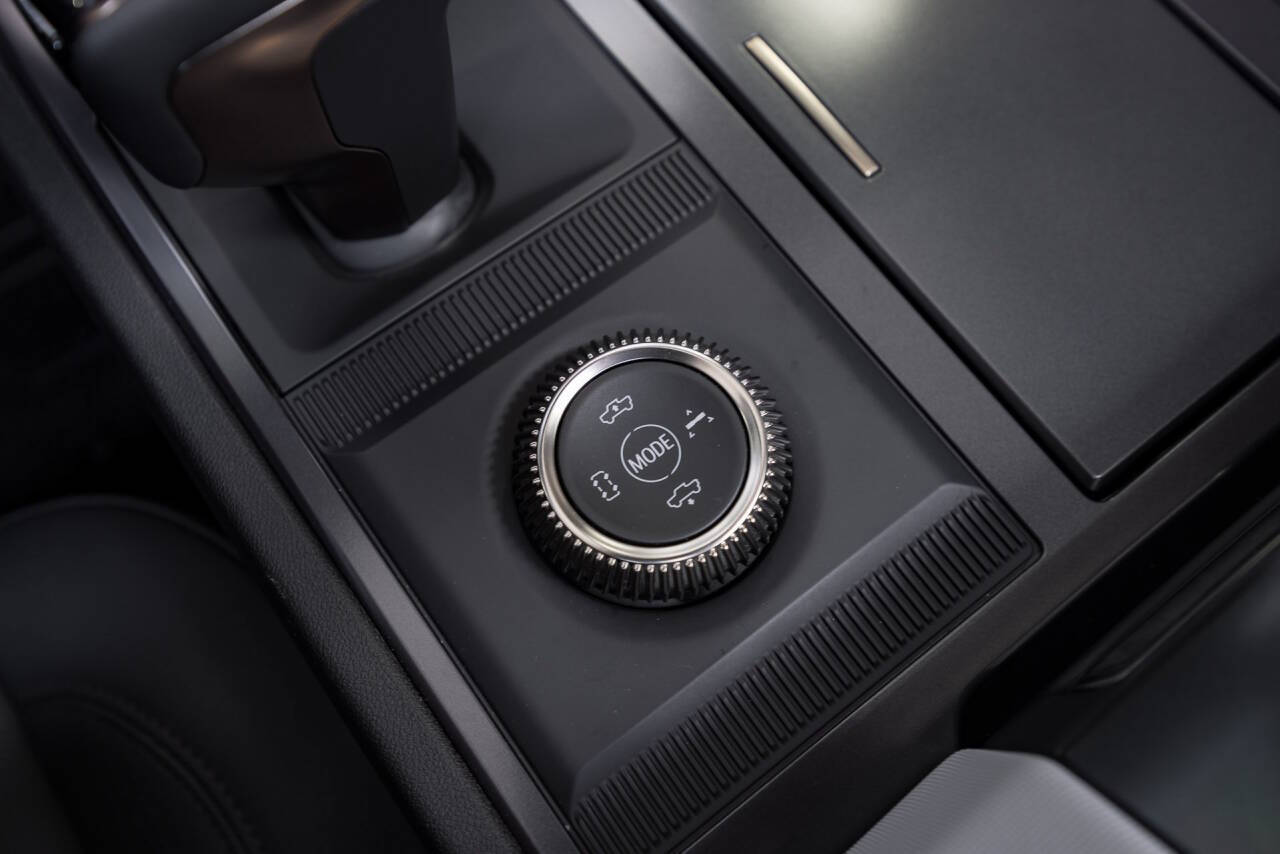 2022 GMC HUMMER EV 47
